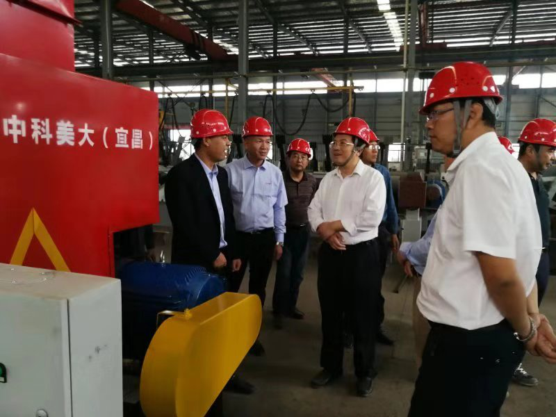 湖北省農(nóng)機(jī)局、宜昌市農(nóng)機(jī)局、當(dāng)陽(yáng)畜牧局領(lǐng)導(dǎo)來(lái)我司參觀考察